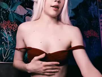 Babe_Moister Chaturbate stream image from October 07, 2025