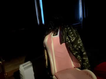 Epizness Chaturbate stream image from October 07, 2025