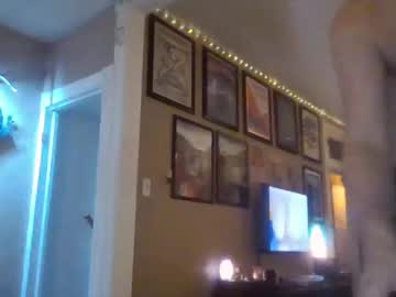 Vinnievici Chaturbate stream image from October 07, 2025