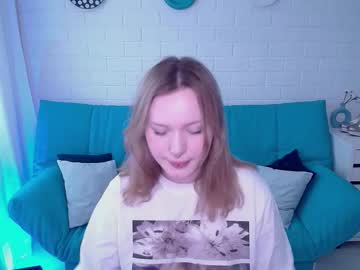 Auroramour Chaturbate stream image from October 07, 2025