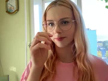 Donettastrowbridge Chaturbate stream image from October 07, 2025