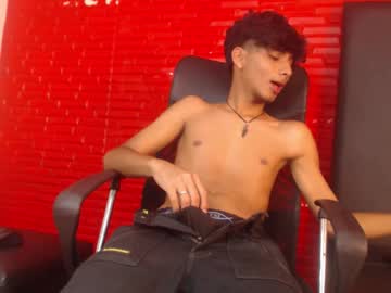 Tyler_Wolf_1 Chaturbate stream image from October 07, 2025