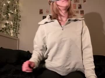 Viola_Blonde Chaturbate stream image from October 07, 2025