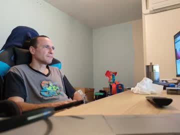Stickolive1 Chaturbate stream image from October 07, 2025