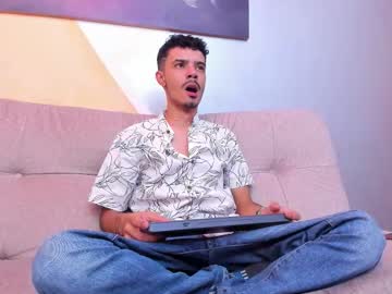 Timothe_Evans Chaturbate stream image from October 07, 2025