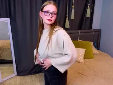 Mireillelablue Chaturbate stream image from October 07, 2025