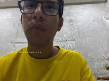Zackbeom Chaturbate stream image from October 07, 2025