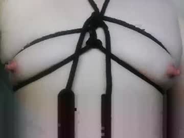 Hairysissythe Chaturbate stream image from October 07, 2025