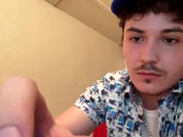 Yungstudbev Chaturbate stream image from October 08, 2025