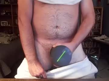 Chrisw8121 Chaturbate stream image from October 08, 2025
