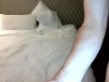 Stickybuns2000 Chaturbate stream image from October 08, 2025