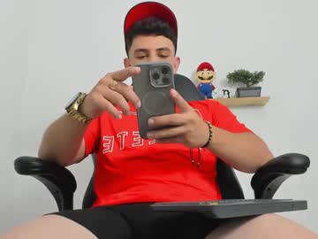 Mikecooper_ Chaturbate stream image from October 08, 2025
