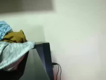Mia_Slut0810 Chaturbate stream image from October 08, 2025