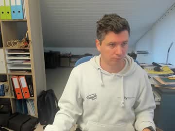 Frikits Chaturbate stream image from October 08, 2025