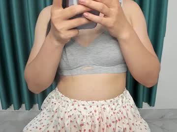 Ly_Ly2006 Chaturbate stream image from October 08, 2025