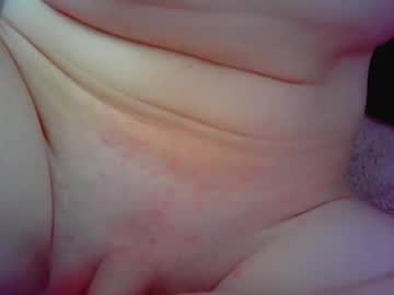 Whitesugarboyy Chaturbate stream image from October 08, 2025
