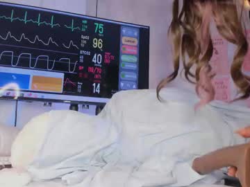 Nicolemorelli2 Chaturbate stream image from October 08, 2025