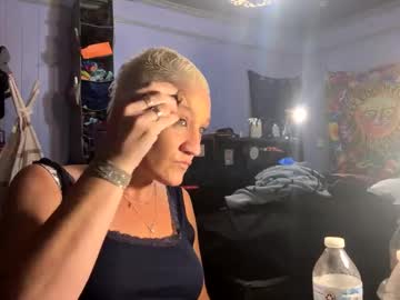 Cumnfillme Chaturbate stream image from October 08, 2025