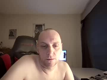 Fun4u2tx Chaturbate stream image from October 08, 2025