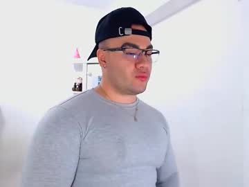 Yulian_Evans_ Chaturbate stream image from October 08, 2025