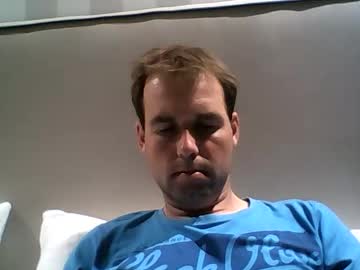 Hornycouple_31jl Chaturbate stream image from October 08, 2025