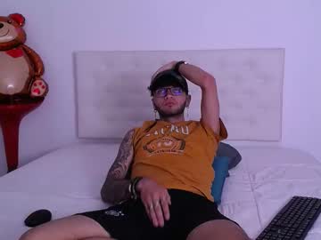 Cock_Fox Chaturbate stream image from October 08, 2025