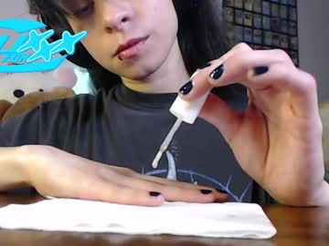 Luxxxthefox Chaturbate stream image from October 09, 2025