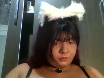 Lunnawolf Chaturbate stream image from October 09, 2025