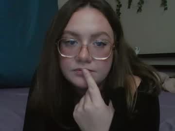 Lux_Anne Chaturbate stream image from October 09, 2025