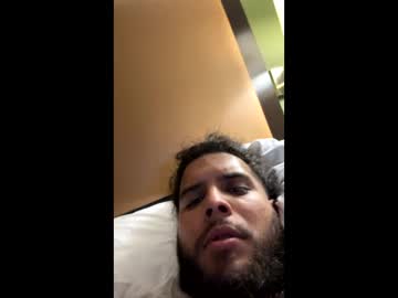 Gmenocal21 Chaturbate stream image from October 09, 2025