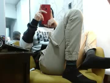 Jhongrey2 Chaturbate stream image from October 09, 2025