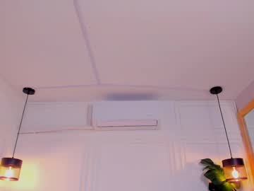 Julianna_Suarez Chaturbate stream image from October 09, 2025