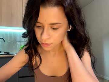 Beatriceesmond Chaturbate stream image from October 09, 2025