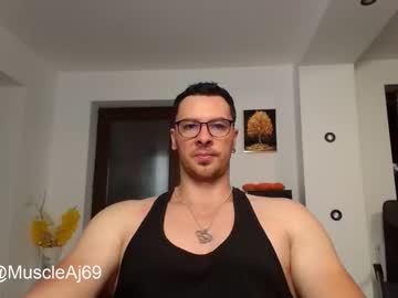 Muscleaj69 Chaturbate stream image from October 09, 2025