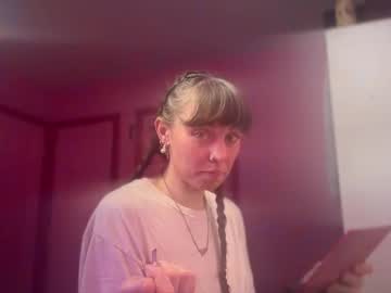 Ruehallow Chaturbate stream image from October 09, 2025
