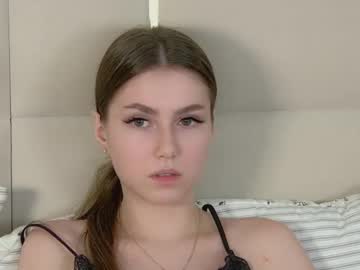 Katiereeves Chaturbate stream image from October 09, 2025