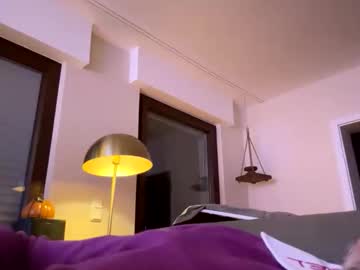Durowin Chaturbate stream image from October 09, 2025