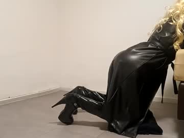 Doggy7style Chaturbate stream image from October 09, 2025