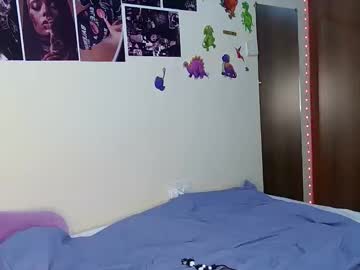 Sexyvyee_1 Chaturbate stream image from October 10, 2025