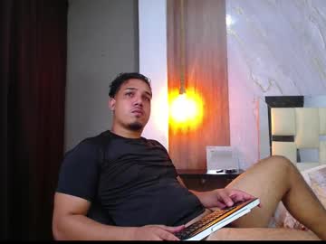 Taylor_Collins_2 Chaturbate stream image from October 10, 2025