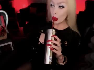 Alfa_Female Chaturbate stream image from October 10, 2025