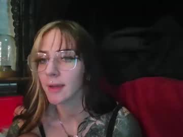 Ravensinss666 Chaturbate stream image from October 10, 2025