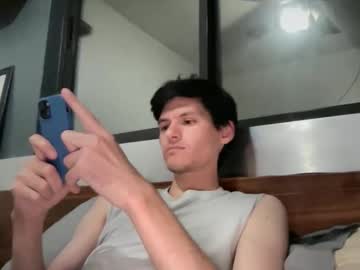 Aandyf Chaturbate stream image from October 10, 2025