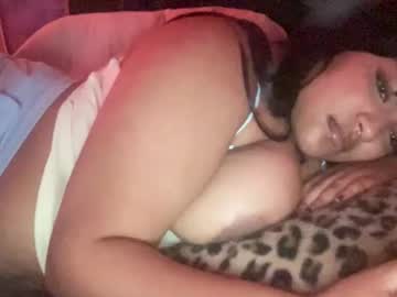Thebestkitty25 Chaturbate stream image from October 10, 2025
