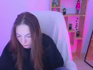 Alisemeaw Chaturbate stream image from October 10, 2025