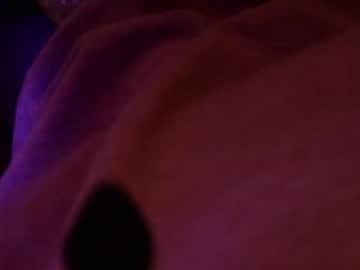 Smalllildik Chaturbate stream image from October 10, 2025