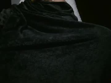 Fr33z3g1 Chaturbate stream image from October 10, 2025