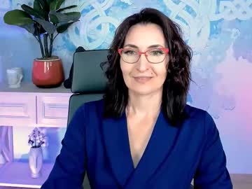 Unatera Chaturbate stream image from October 10, 2025