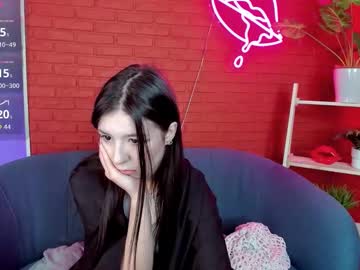 Azaliya_Haze stream image from October 10, 2025