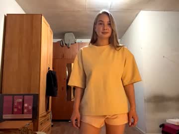 Geniaberke Chaturbate stream image from October 10, 2025